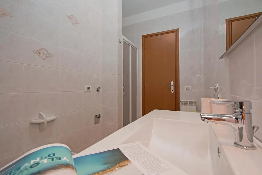 Fior Di Loto Aparthotel Desenzano del Garda